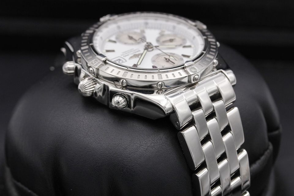 Breitling Chronomat A13352 Image 4